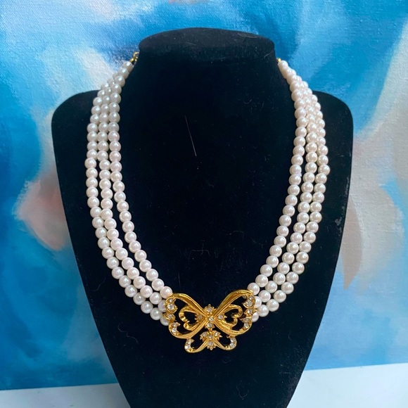 VTG Signed Nina Ricci AVON Faux Pearl Rhinestone Butterfly Choker Necklace - Picture 1 of 9